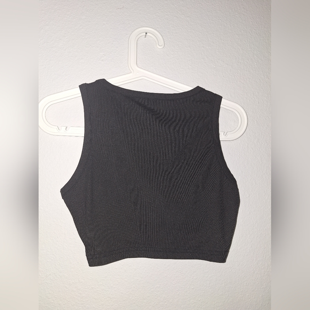 NWOT. Bundle of 3 Cropped Tops. - Picture 7 of 7